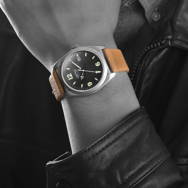 German Military Titanium Watch. GPW Fieldwatch Automatic. 200M W/R. Sapphire Crystal. Soft Brown Leatherstrap.